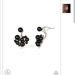 COPY - 🆕 star studded success earrings